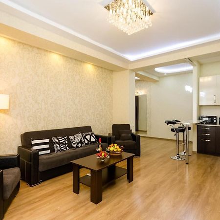 Tbilisi Two Bedroom Apartment Eksteriør bilde
